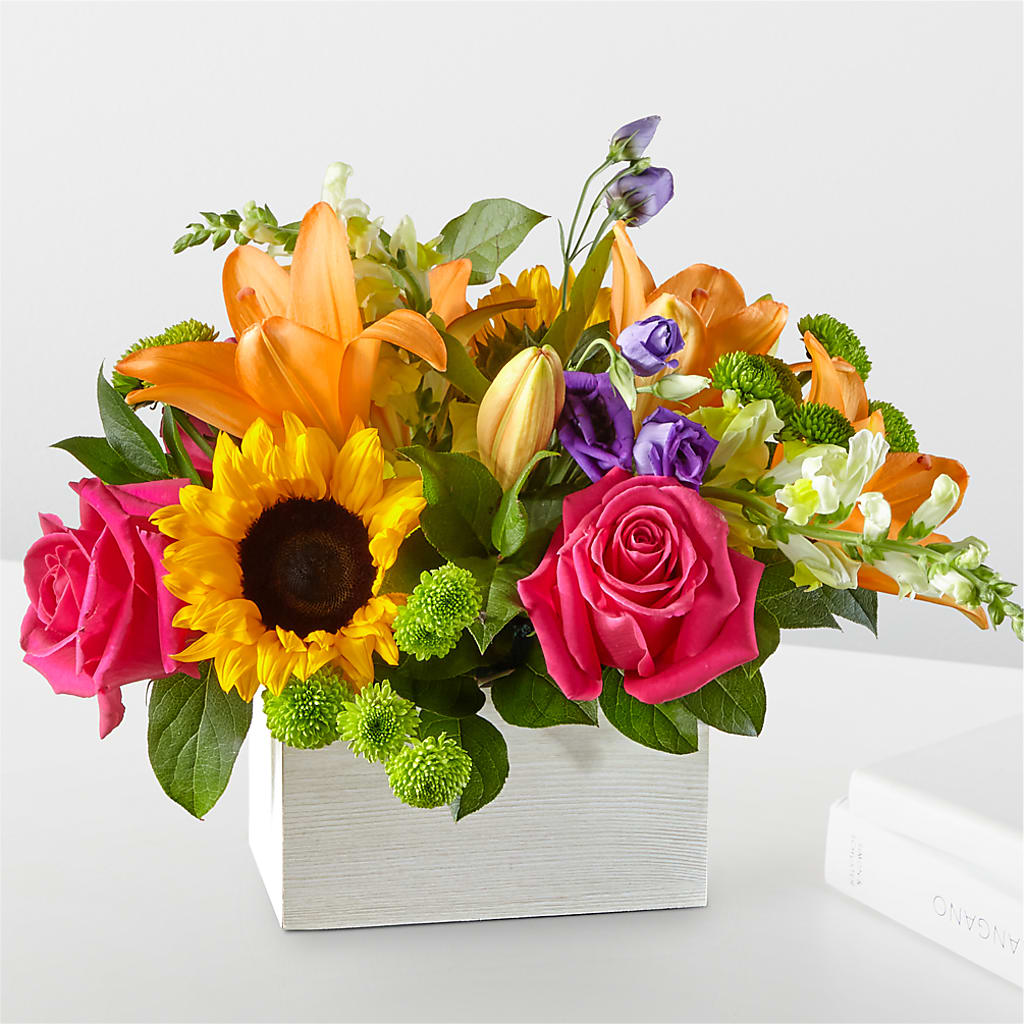 Best Day Box Bouquet – King Wholesale Flowers Co, Bradenton FL