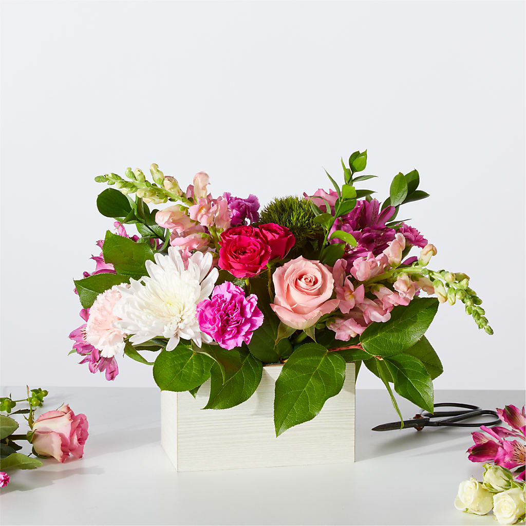 Sweetberry Box – A Florist Original – The Flower Place, Bradenton FL