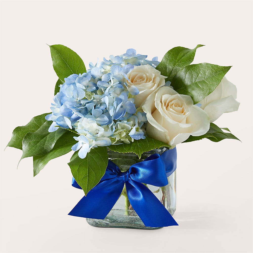 Sky Blue Delight Bouquet – The Flower Place, Bradenton FL