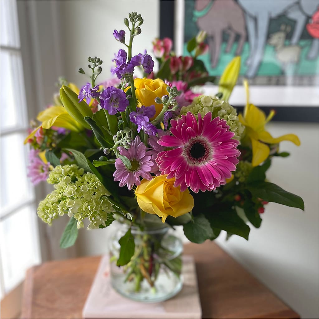 Pastel Tradition - A Florist Original – King Wholesale Flowers Co, Bradenton FL