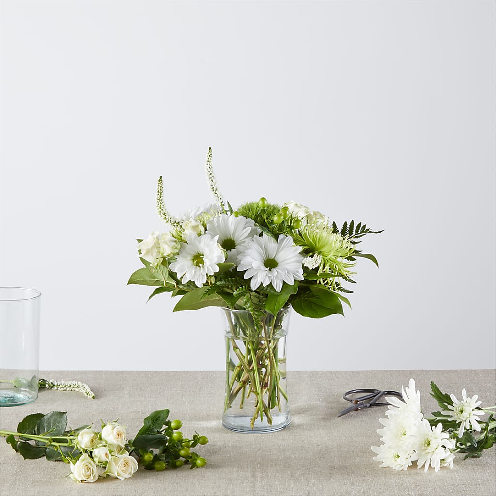 Irish Garden - A Florist Original – THE FLOWER PLACE, Bradenton FL