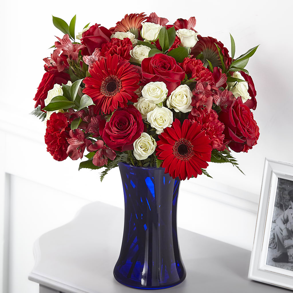Hearts Embrace Bouquet – THE FLOWER PLACE, Bradenton FL