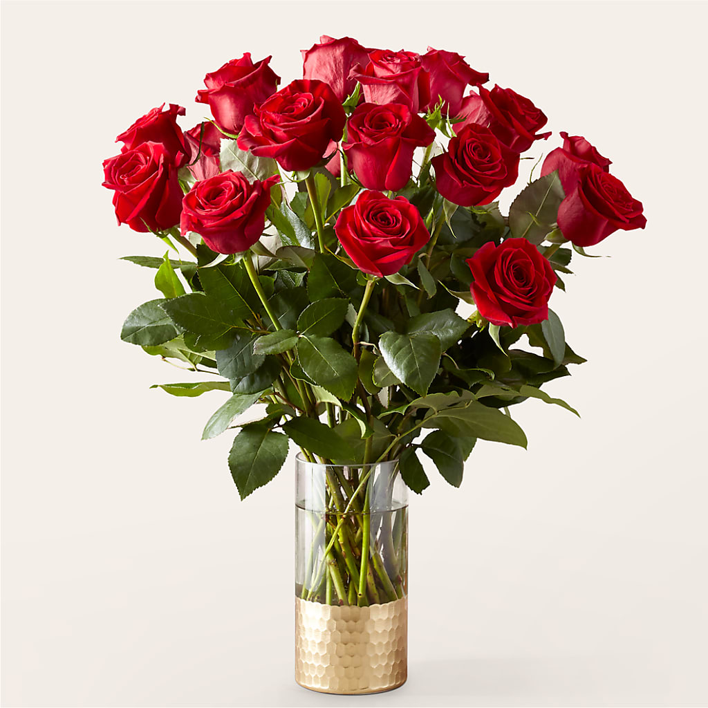 Classic Love Red Rose Bouquet – The Flower Place, Bradenton FL