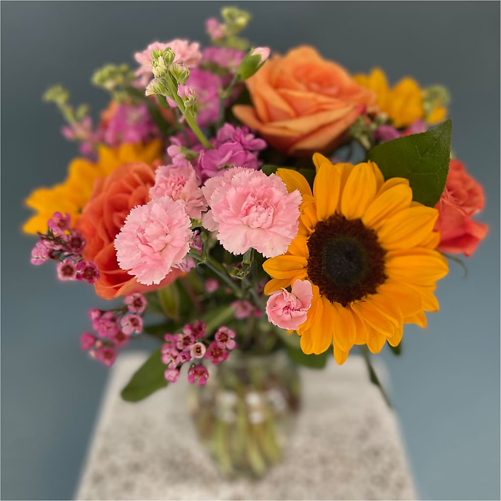 Yellow Brick Road Bouquet – King Wholesale Flowers Co, Bradenton FL