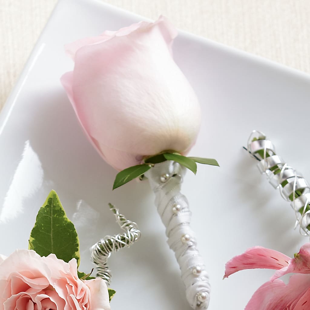 Pink Rose Boutonniere – The Flower Place, Bradenton FL