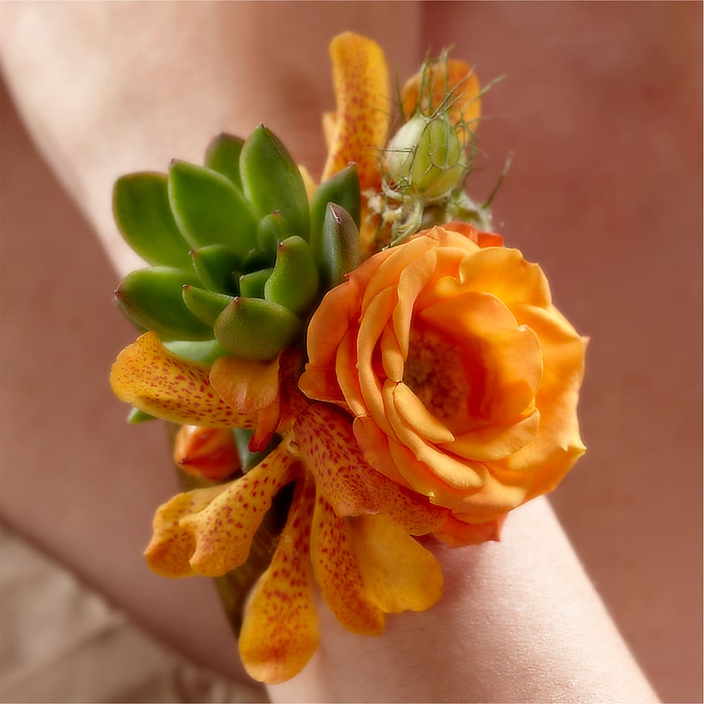 Irresistible Love Wrist Corsage – The Flower Place, Bradenton FL