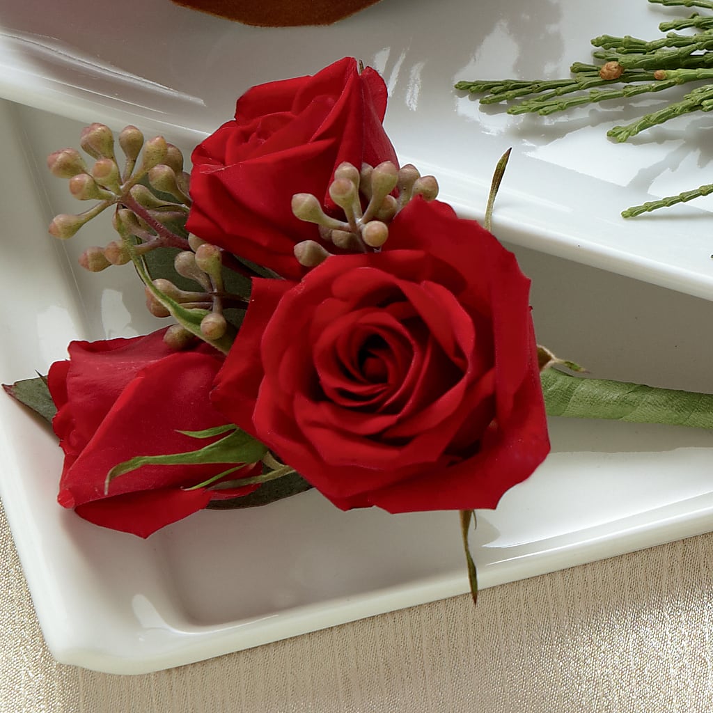 Red Spray Rose Boutonniere – The Flower Place, Bradenton FL
