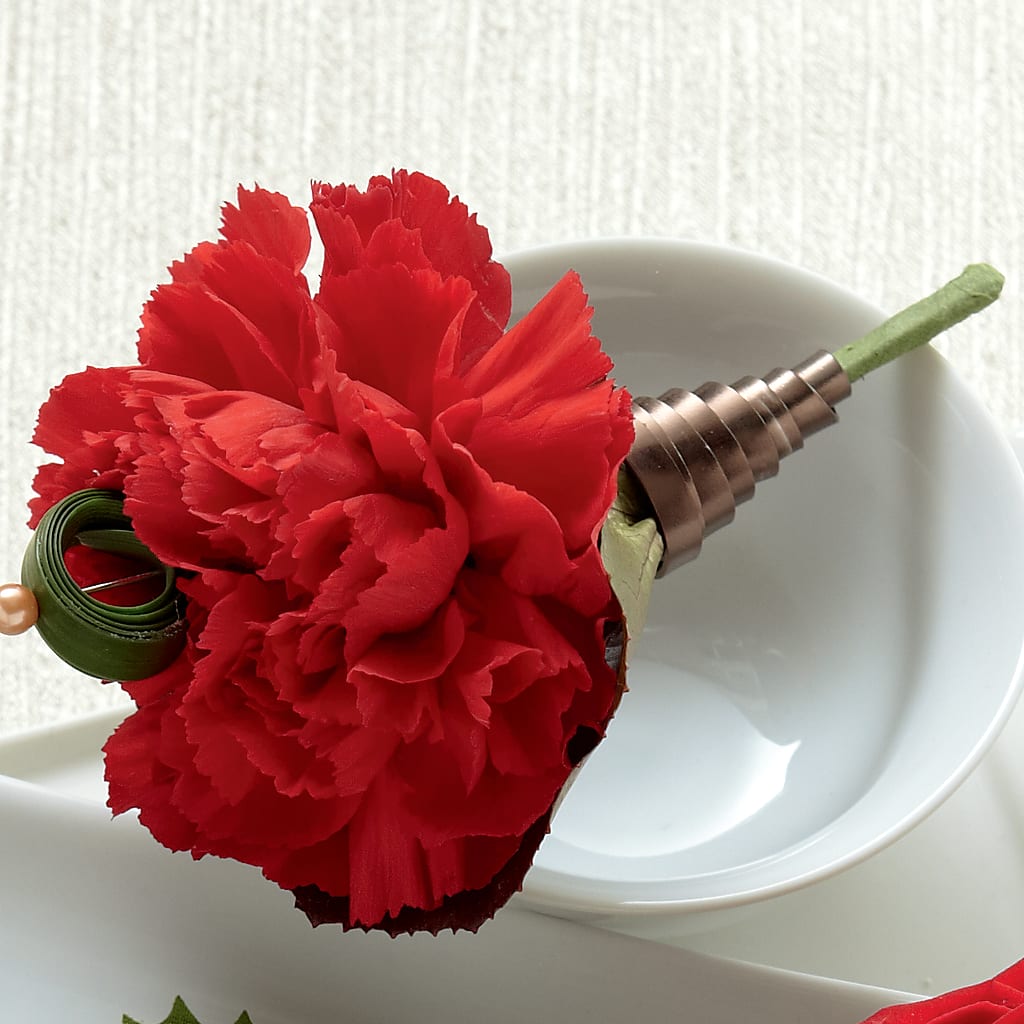 Red Carnation Boutonniere – The Flower Place, Bradenton FL