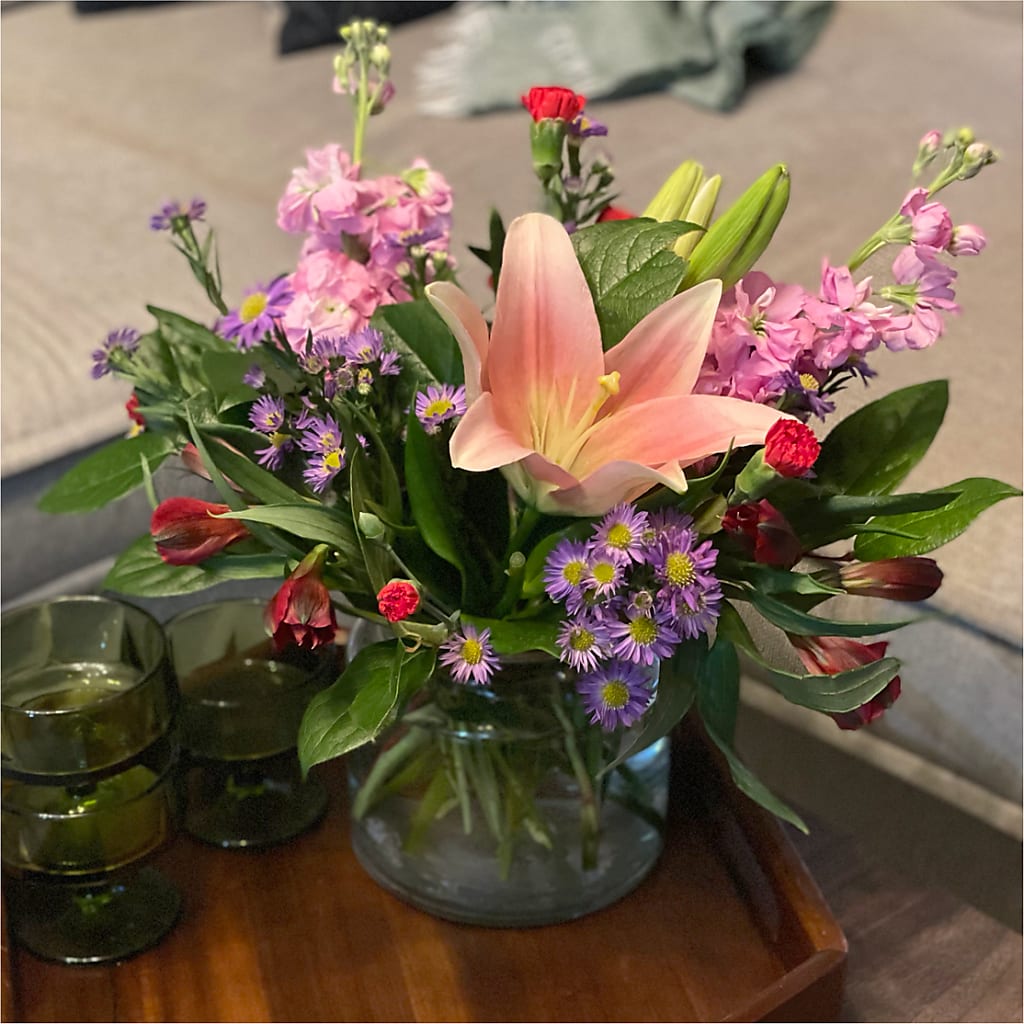 Romantique Bouquet –  King Wholesale Flowers Co, Bradenton FL