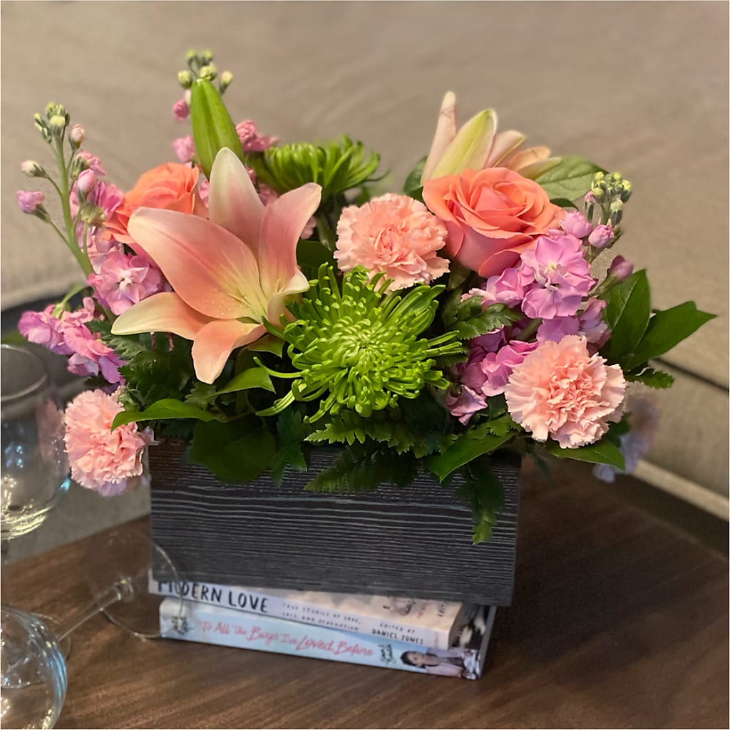 Beautiful Spirit Basket –  King Wholesale Flowers Co, Bradenton FL
