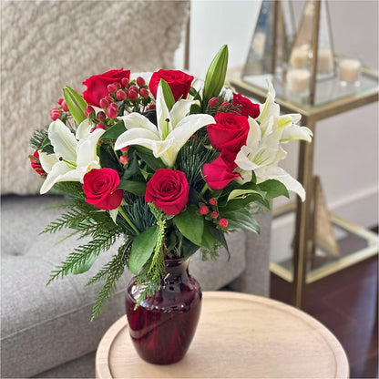 Evergreen Delight Bouquet –  King Wholesale Flowers Co, Bradenton FL