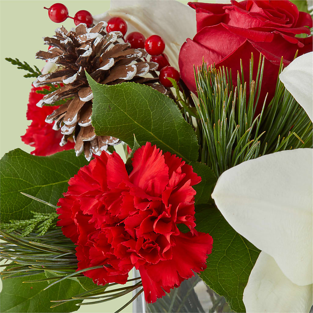 Glistening Icicles Bouquet –  King Wholesale Flowers Co, Bradenton FL