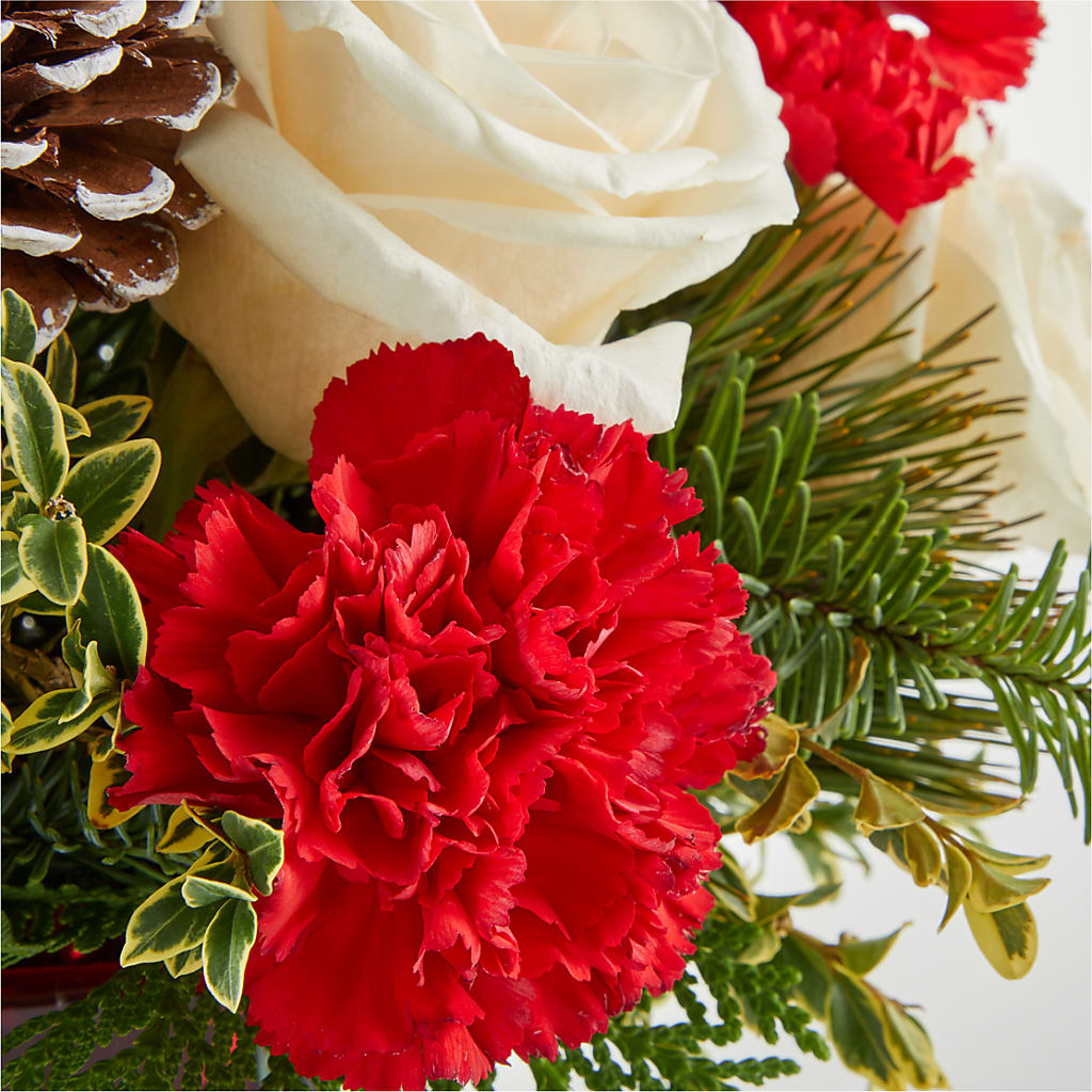 Christmas Market Bouquet –  King Wholesale Flowers Co, Bradenton FL