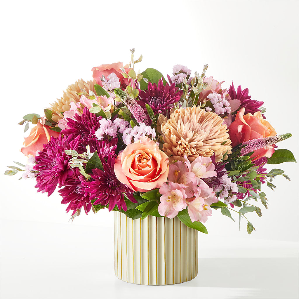 Berry Cobbler Bouquet with Ivory Vase –  The Flower Place, Bradenton FL