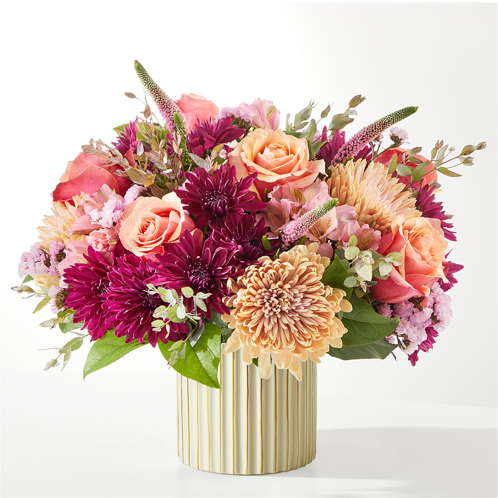 Berry Cobbler Bouquet with Ivory Vase –  The Flower Place, Bradenton FL